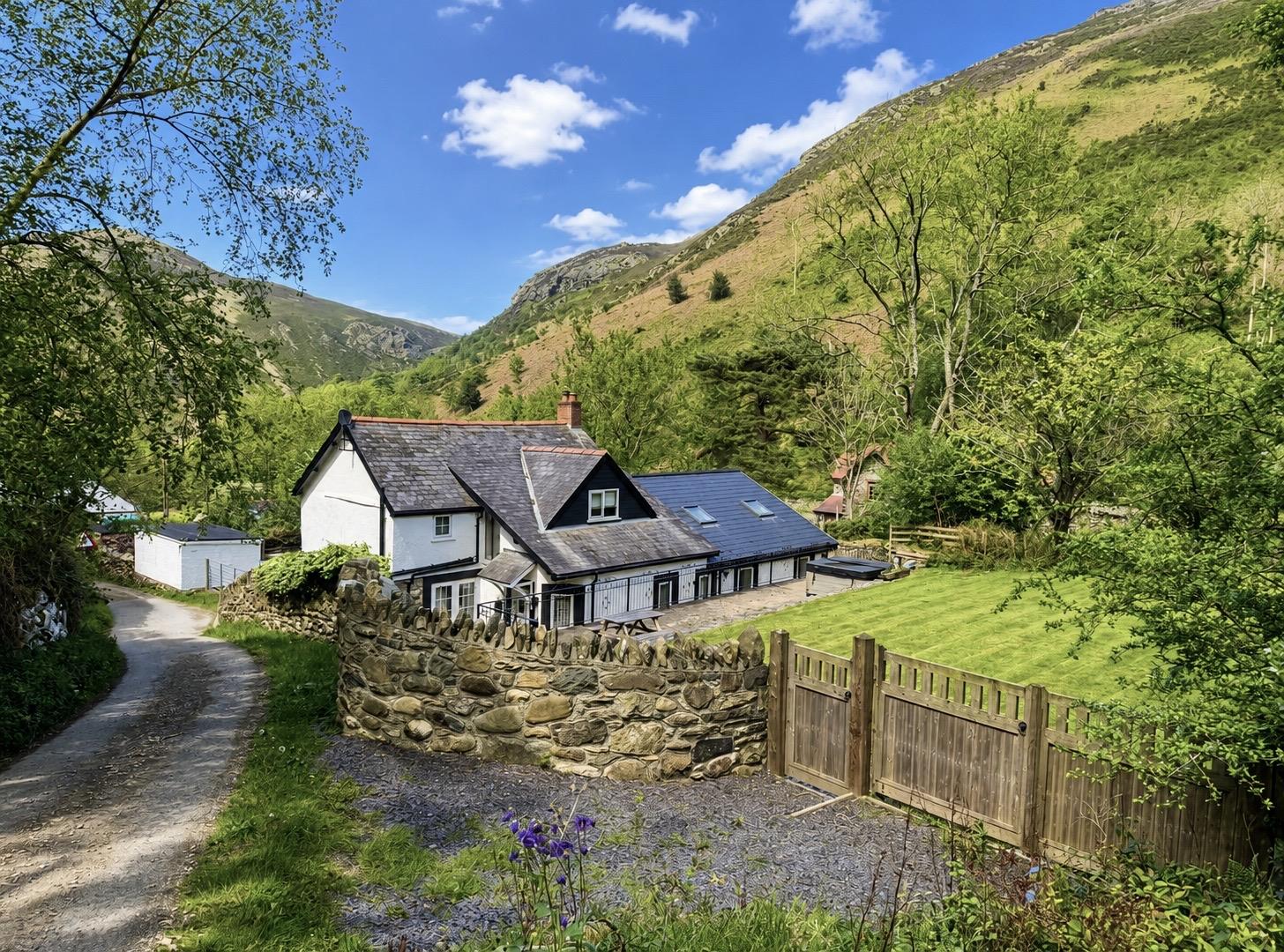 Fairy Glen Road, Capelulo, Dwygyfylchi, Penmaenmawr